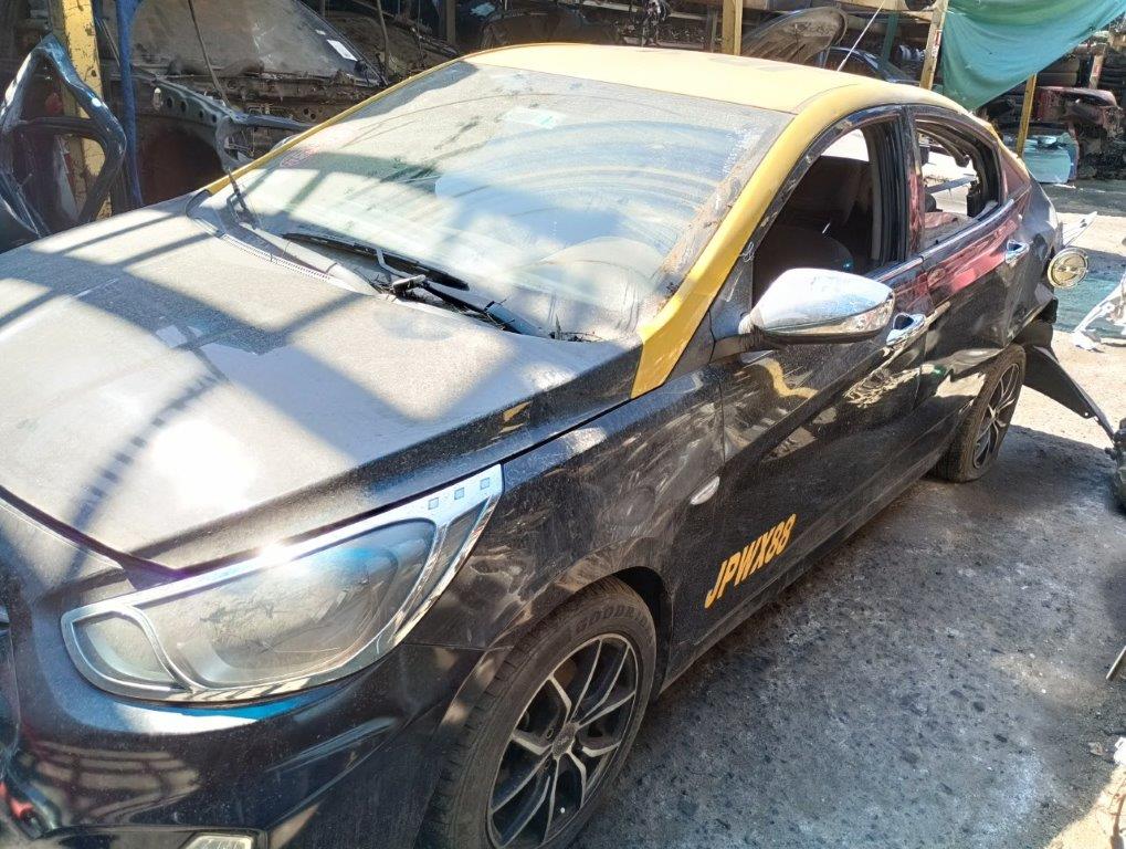 Hyundai ACCENT 2012    EN DESARME
